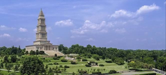 Washington Monument Lodge